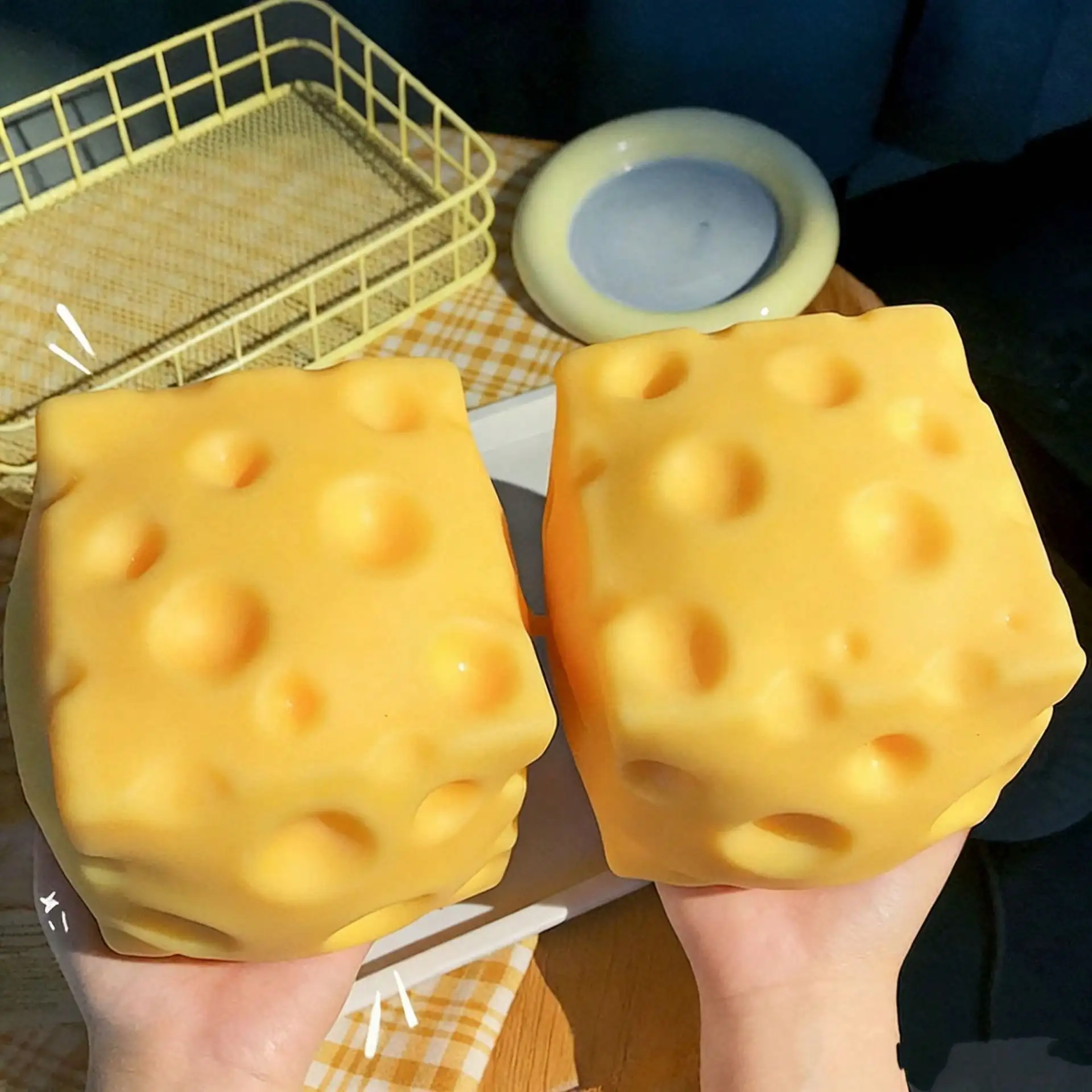 New 10cm Extra Large Cheese Sq - Food Xxl recension och pris