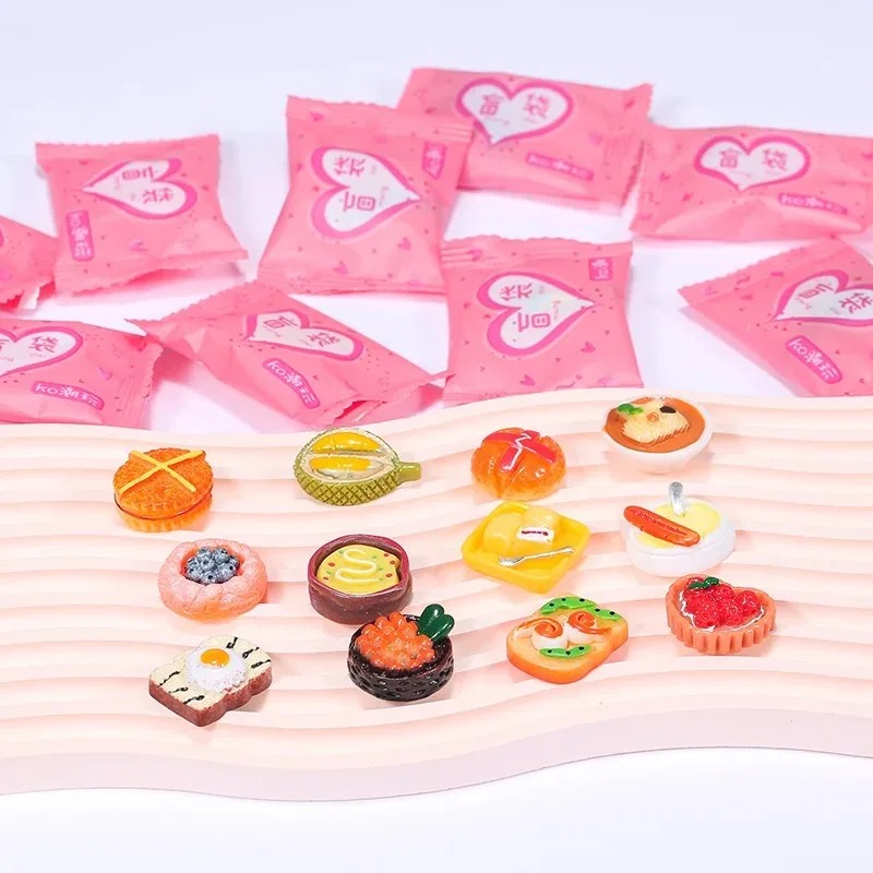-Random Style Bag Miniature Fo - Food Day Snacks recension och pris